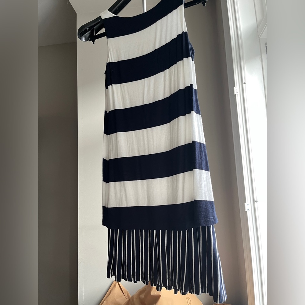 White/Navy dress Bailey 44
